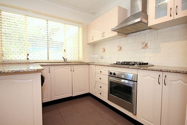 4 Maree Place, CONDELL PARK NSW 2200, Condell Park - Thumbnail 2