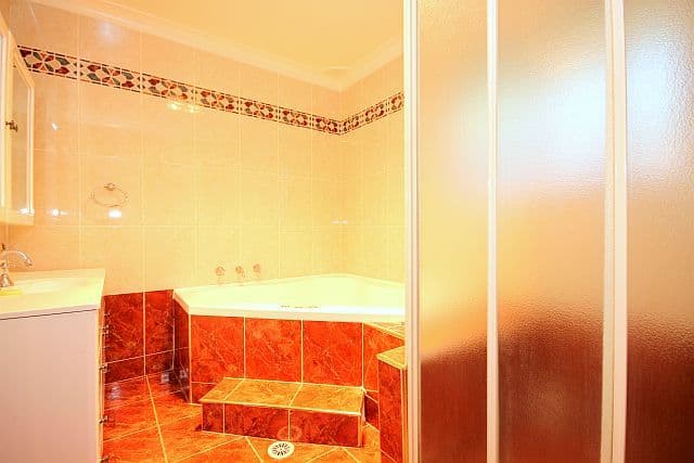 4 Maree Place, CONDELL PARK NSW 2200, Condell Park - Thumbnail 8