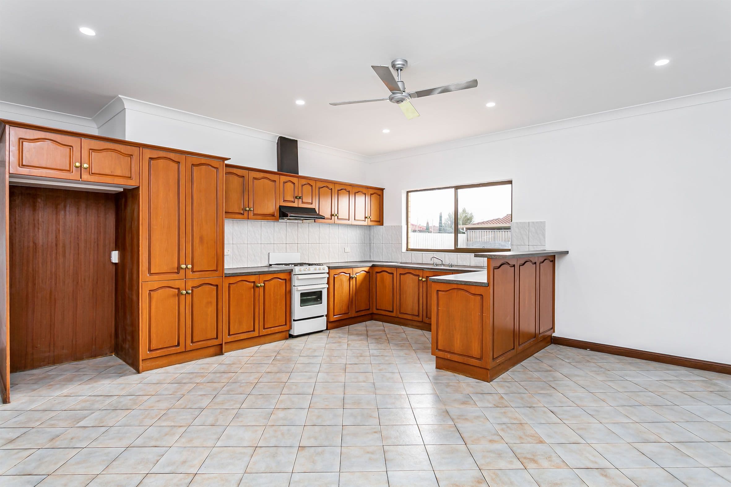 34 Willcocks Avenue, Seaton SA 5023, Seaton - Thumbnail 3