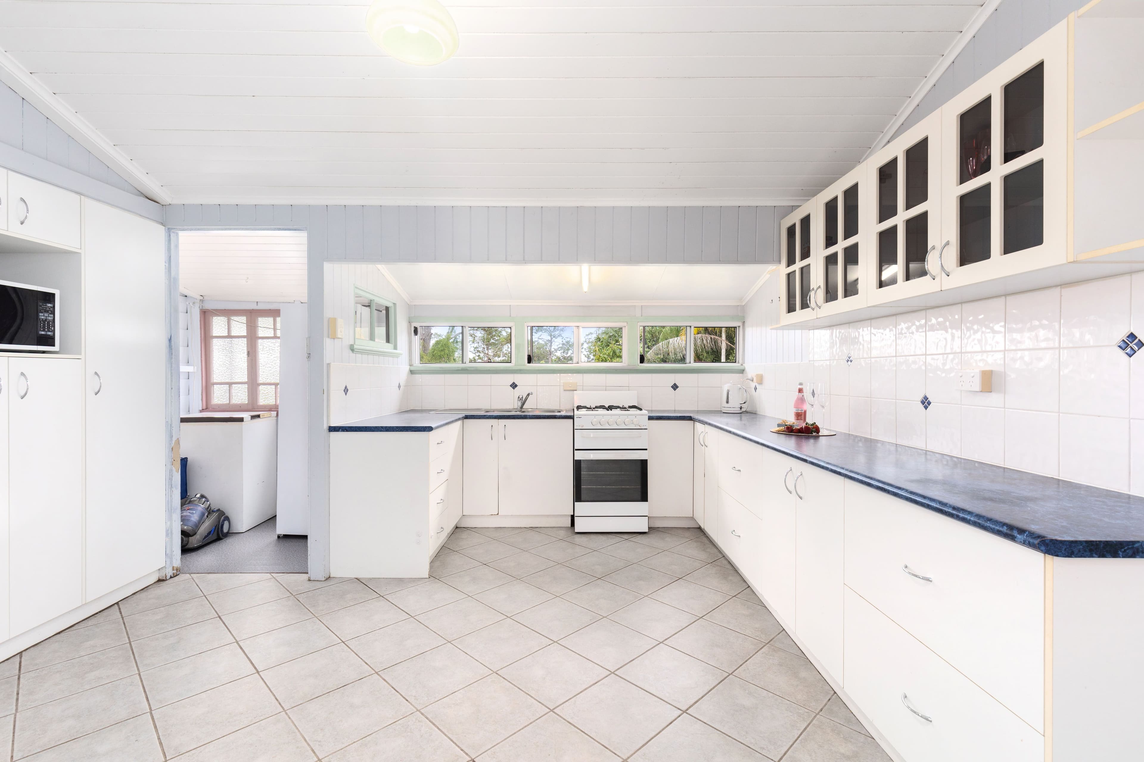 13 Zante Street, Maryborough QLD 4650, Maryborough - Thumbnail 2