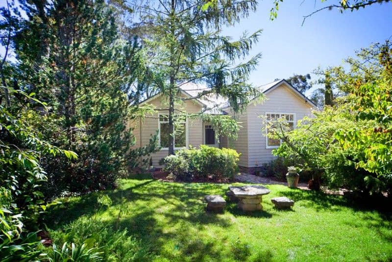 2 Jubilee Avenue, BLACKHEATH NSW 2785, Blackheath - Thumbnail 2