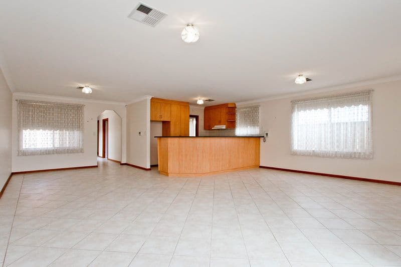 8 Grenache Court, Sunbury - Thumbnail 3