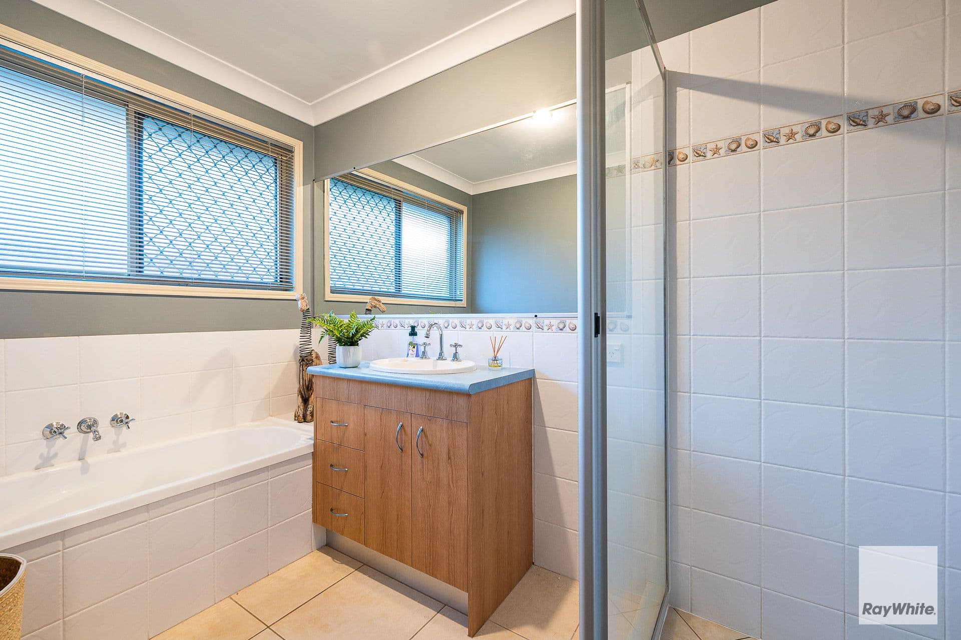 9 Brendan Way, Victoria Point QLD 4165, Victoria Point - Thumbnail 4