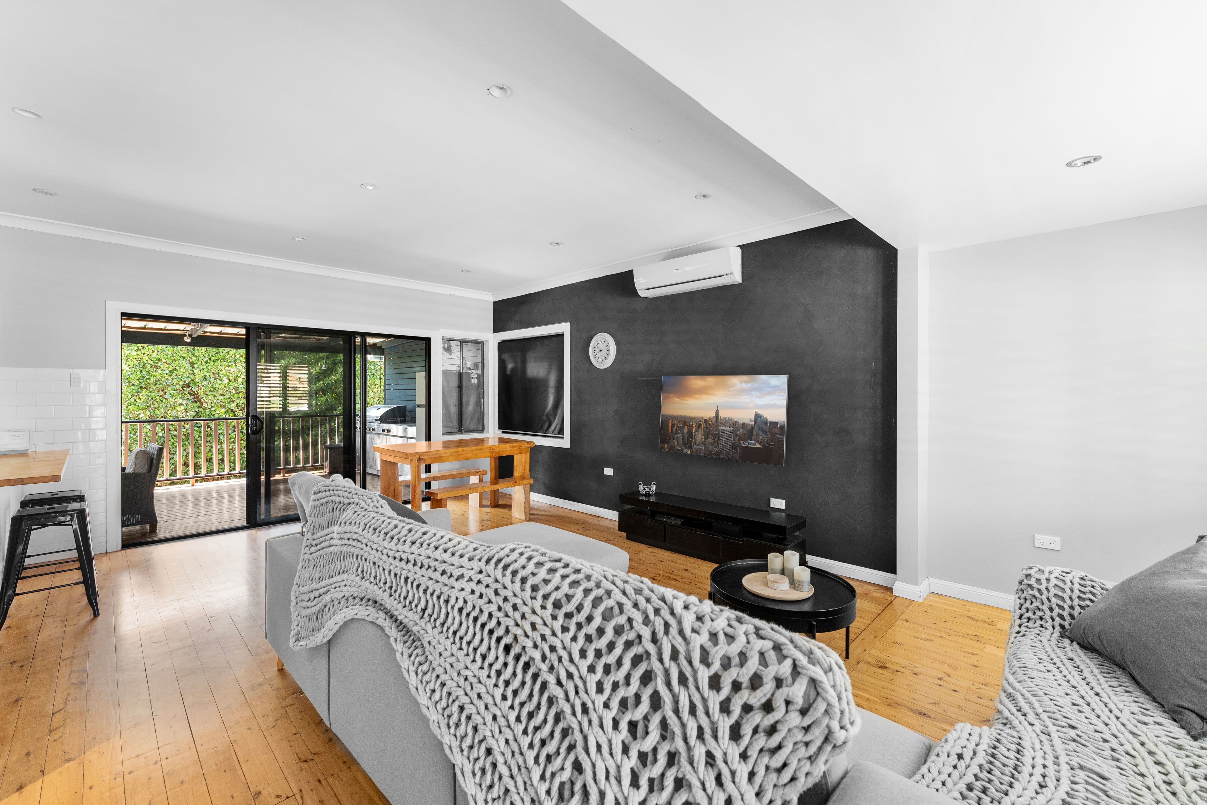 17 Stuart Street, Helensburgh NSW 2508, Helensburgh - Thumbnail 2