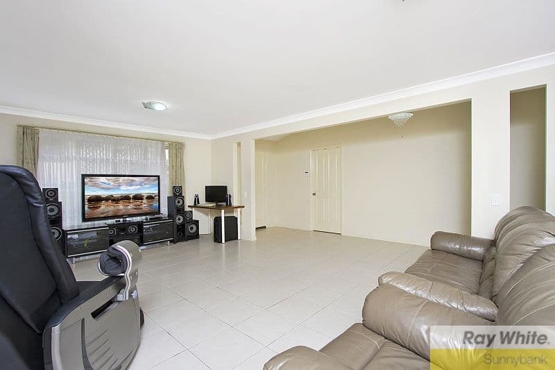 19 Avonlea Place, EIGHT MILE PLAINS QLD 4113, Eight Mile Plains - Thumbnail 2