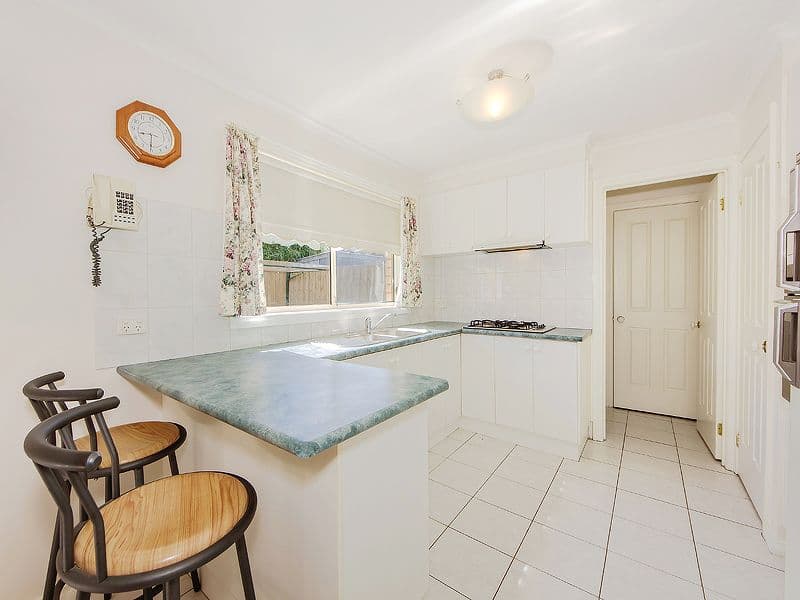 38 Oberon Avenue, ST ALBANS VIC 3021, St Albans - Thumbnail 3
