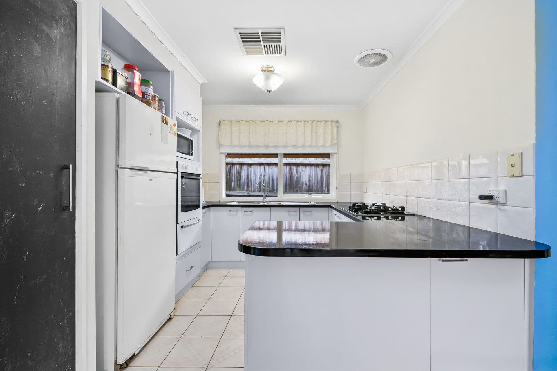17 Howitt Court, Berwick VIC 3806, Berwick - Thumbnail 2