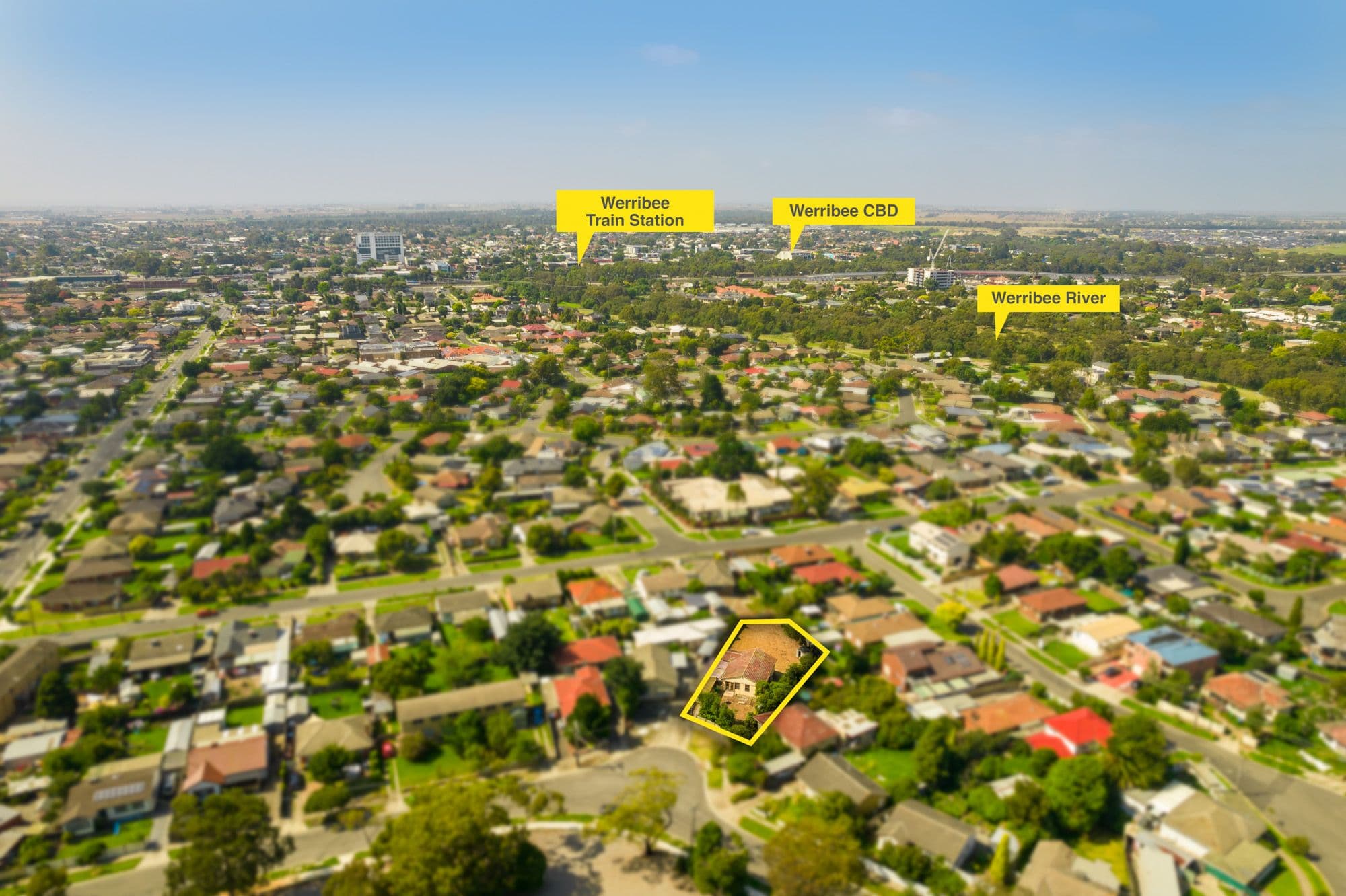 17 Golden Avenue, Werribee VIC 3030, Werribee - Thumbnail 2