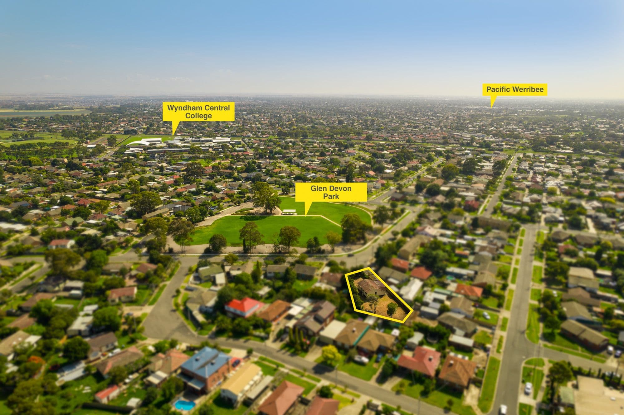 17 Golden Avenue, Werribee VIC 3030, Werribee - Thumbnail 3
