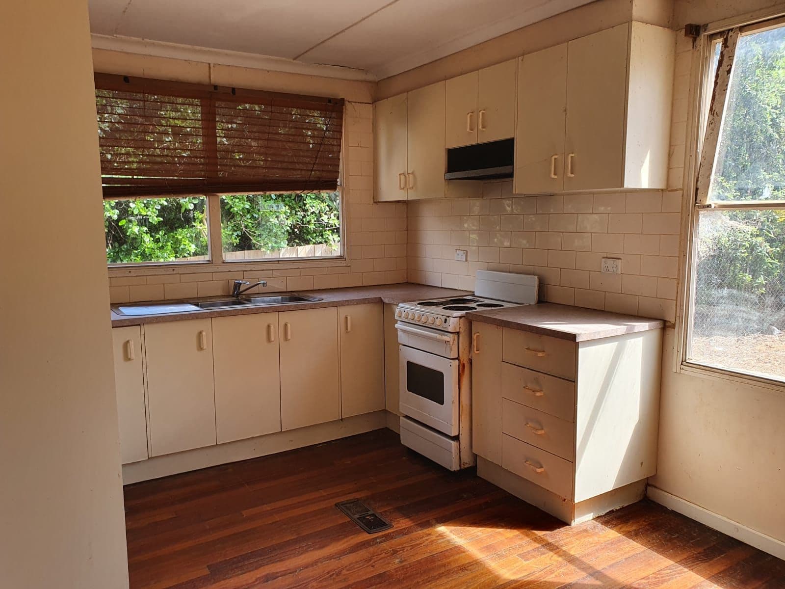 17 Golden Avenue, Werribee VIC 3030, Werribee - Thumbnail 7