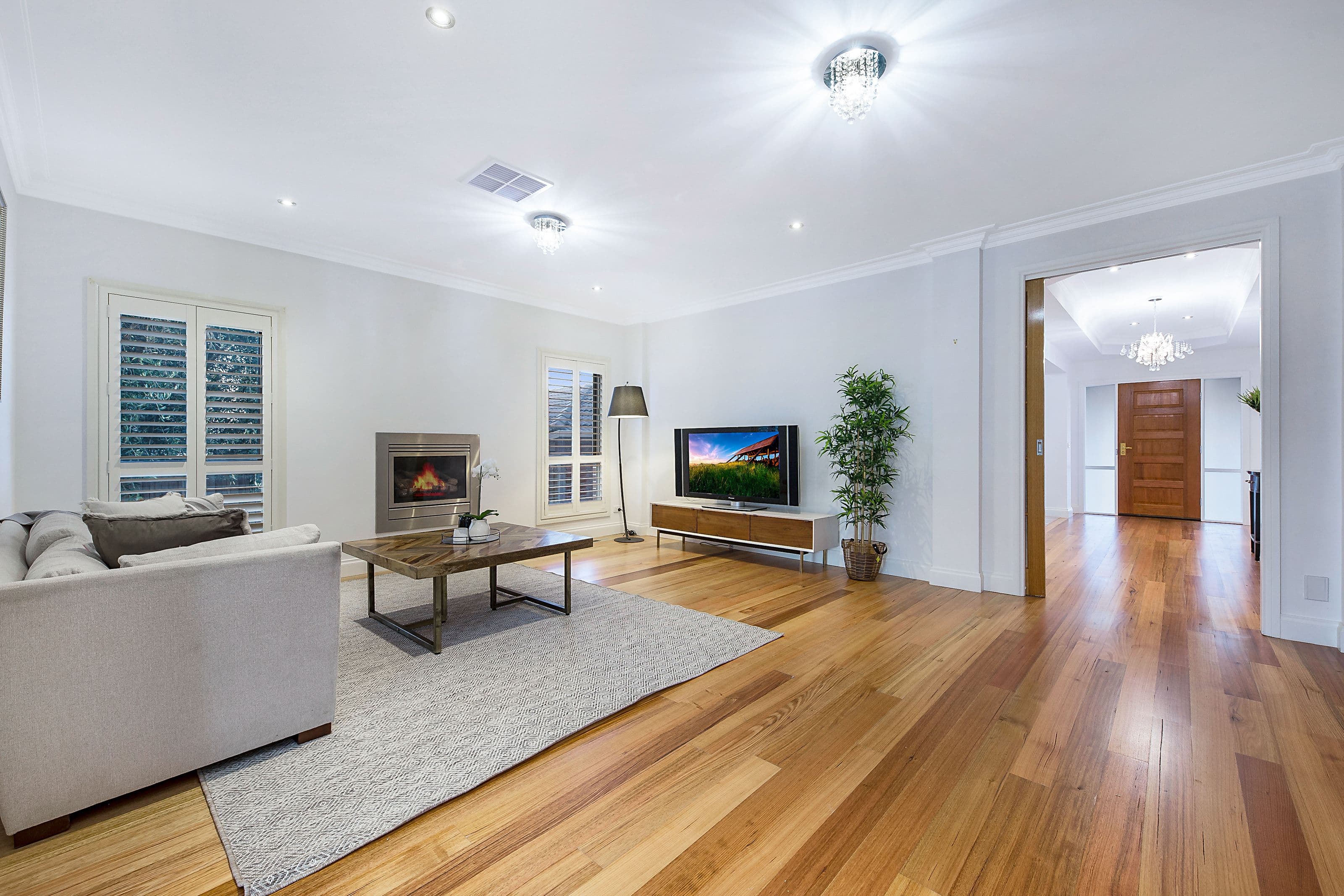 11 Hammence Street, Glen Waverley VIC 3150, Glen Waverley - Thumbnail 3