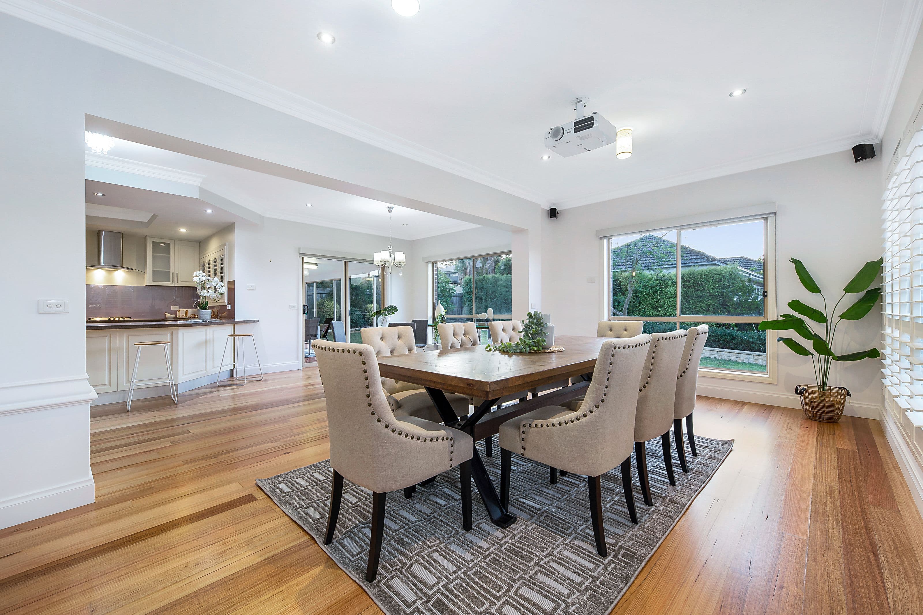 11 Hammence Street, Glen Waverley VIC 3150, Glen Waverley - Thumbnail 4
