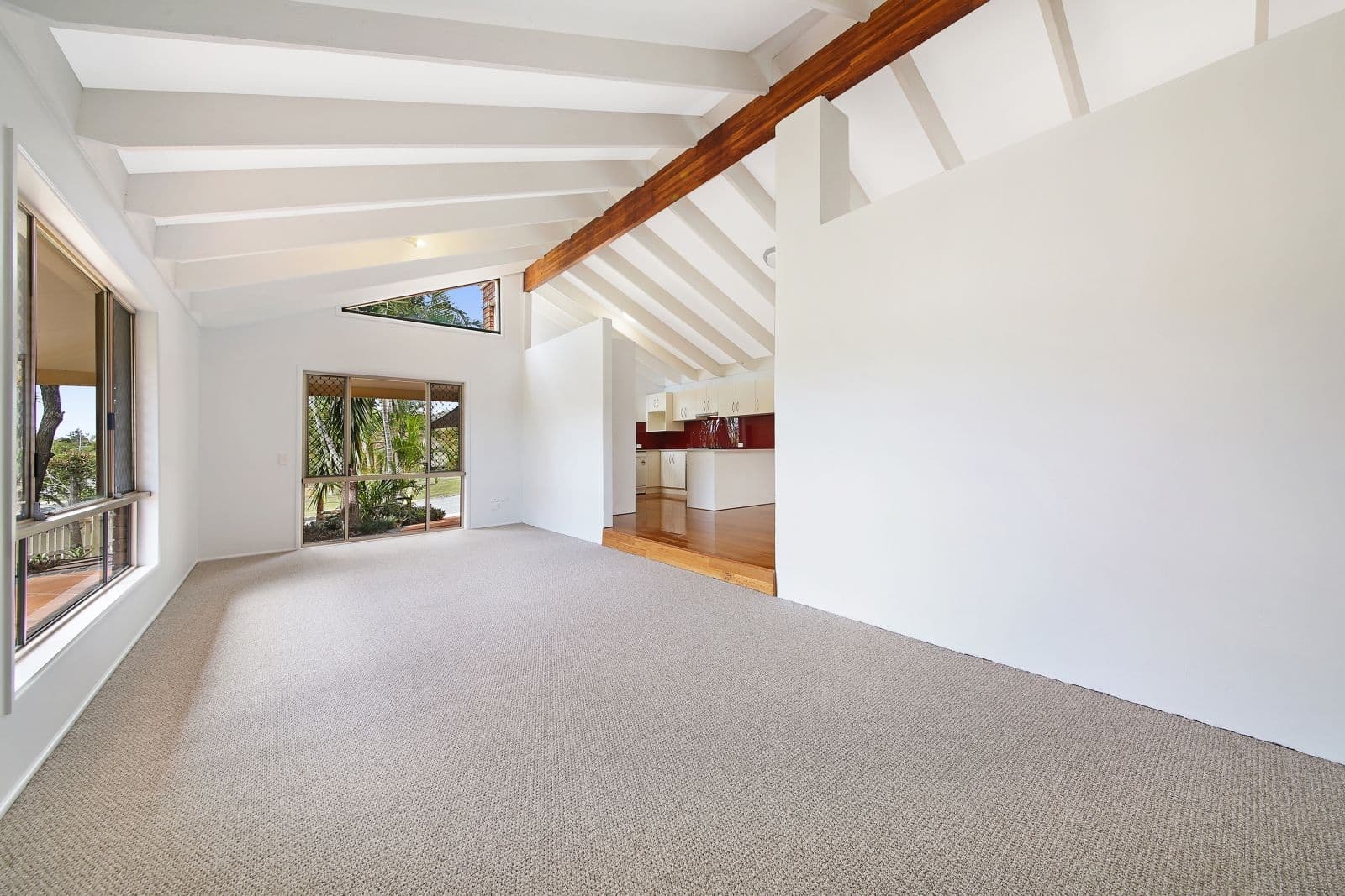 1 Essendon Close, Arundel QLD 4214, Arundel - Thumbnail 6