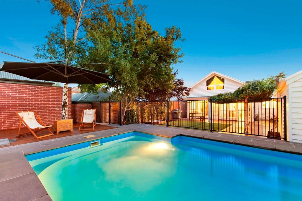 24 Victoria Avenue, LAKE WENDOUREE VIC 3350, Lake Wendouree - Thumbnail 2