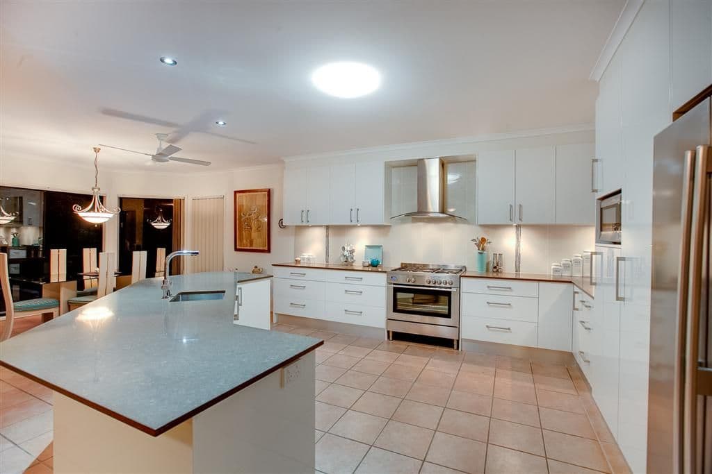 20 Queensbury Court, WELLINGTON POINT QLD 4160, Wellington Point - Thumbnail 4