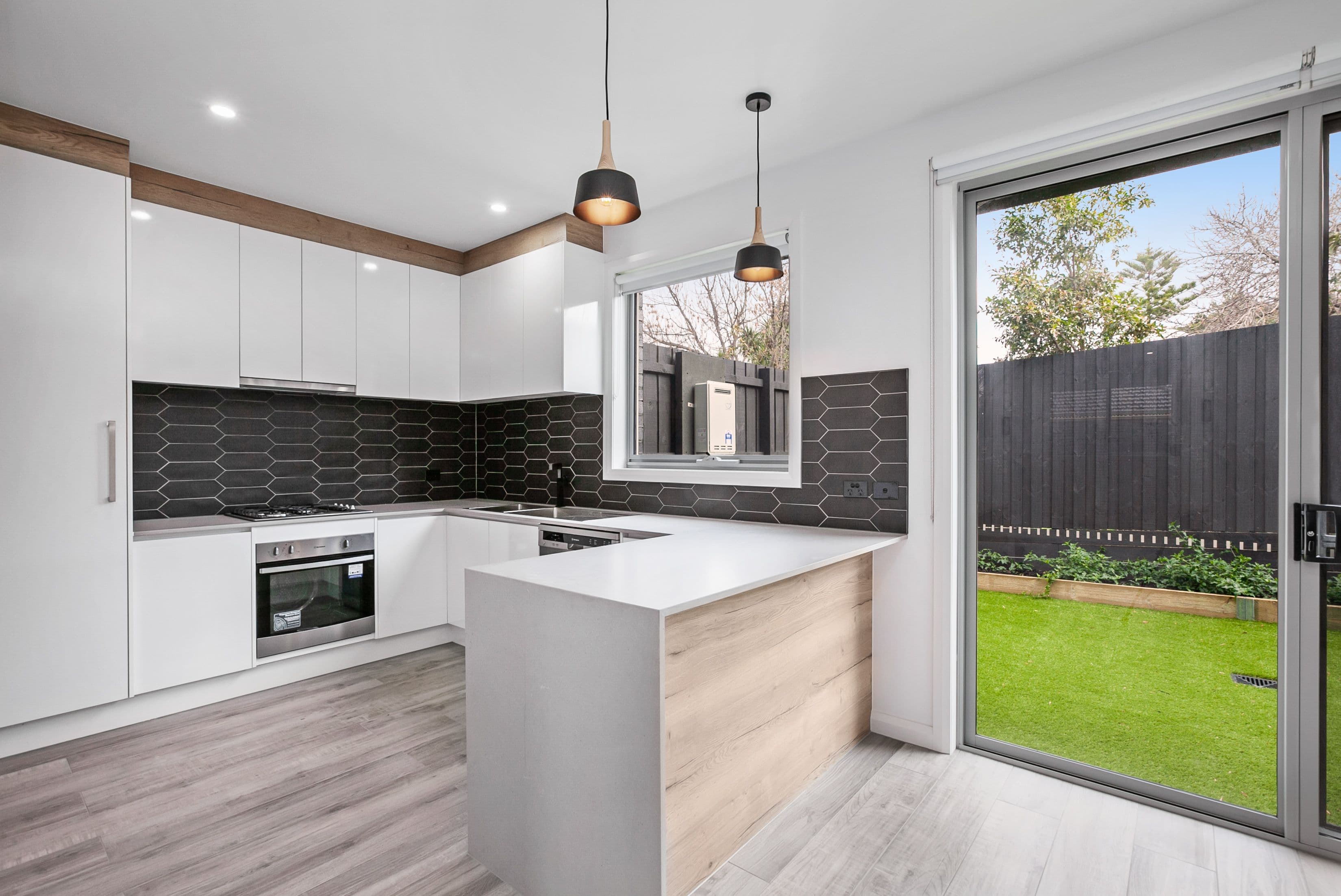 1A Sylvester Grove, Preston VIC 3072, Preston - Thumbnail 4