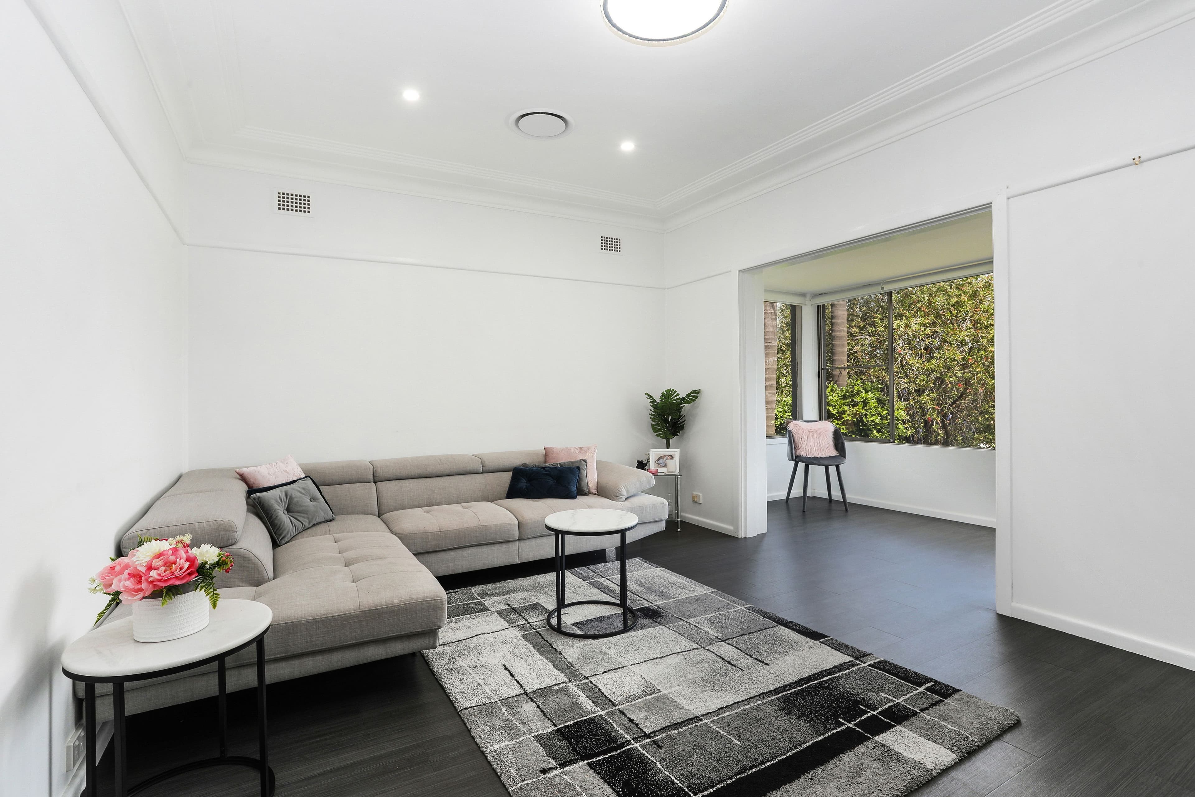 9 Endeavour Street, Sans Souci - Thumbnail 2