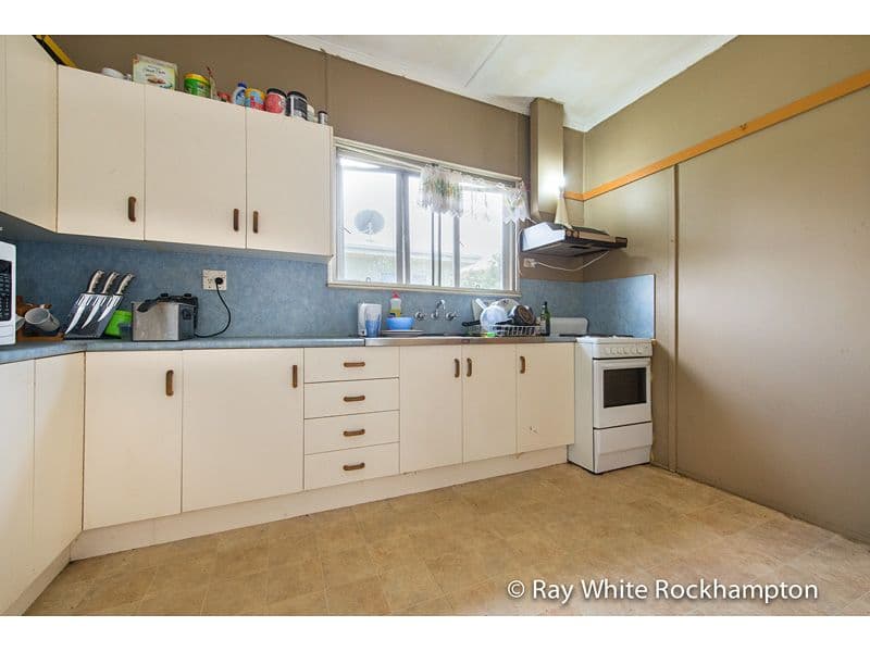 254 Dean Street, BERSERKER QLD 4701, Berserker - Thumbnail 2