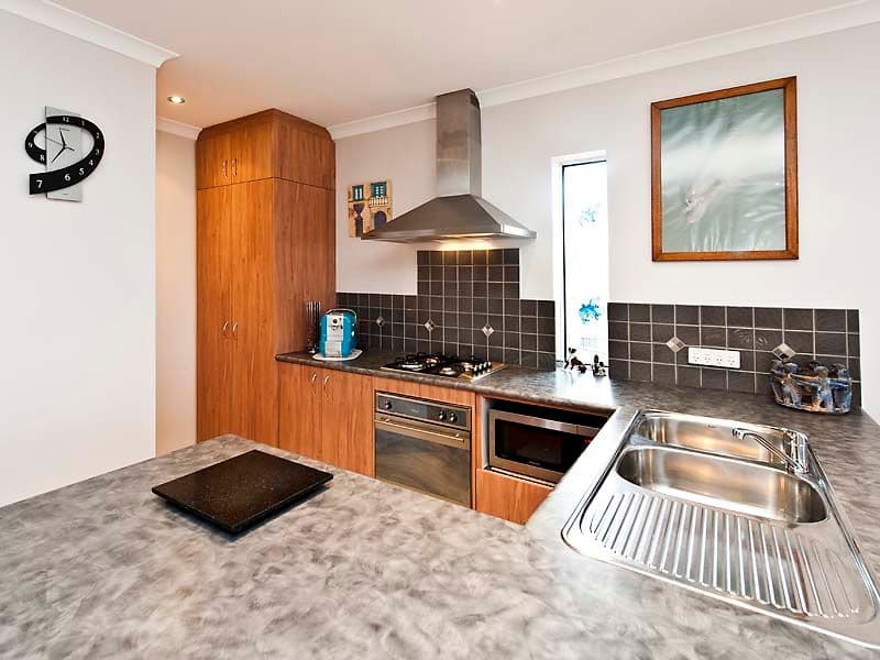 191 Rockingham Beach Road, ROCKINGHAM WA 6168, Rockingham - Thumbnail 5