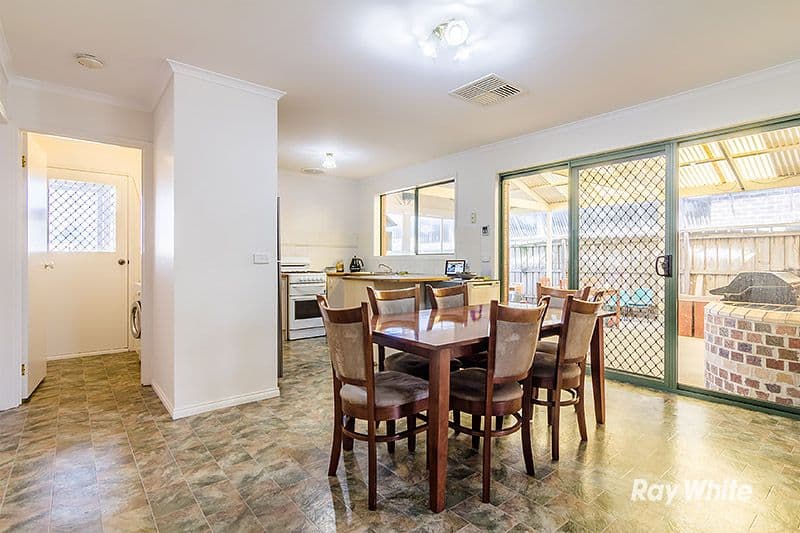 68 Scarborough Avenue, Cranbourne West VIC 3977, Cranbourne West - Thumbnail 6