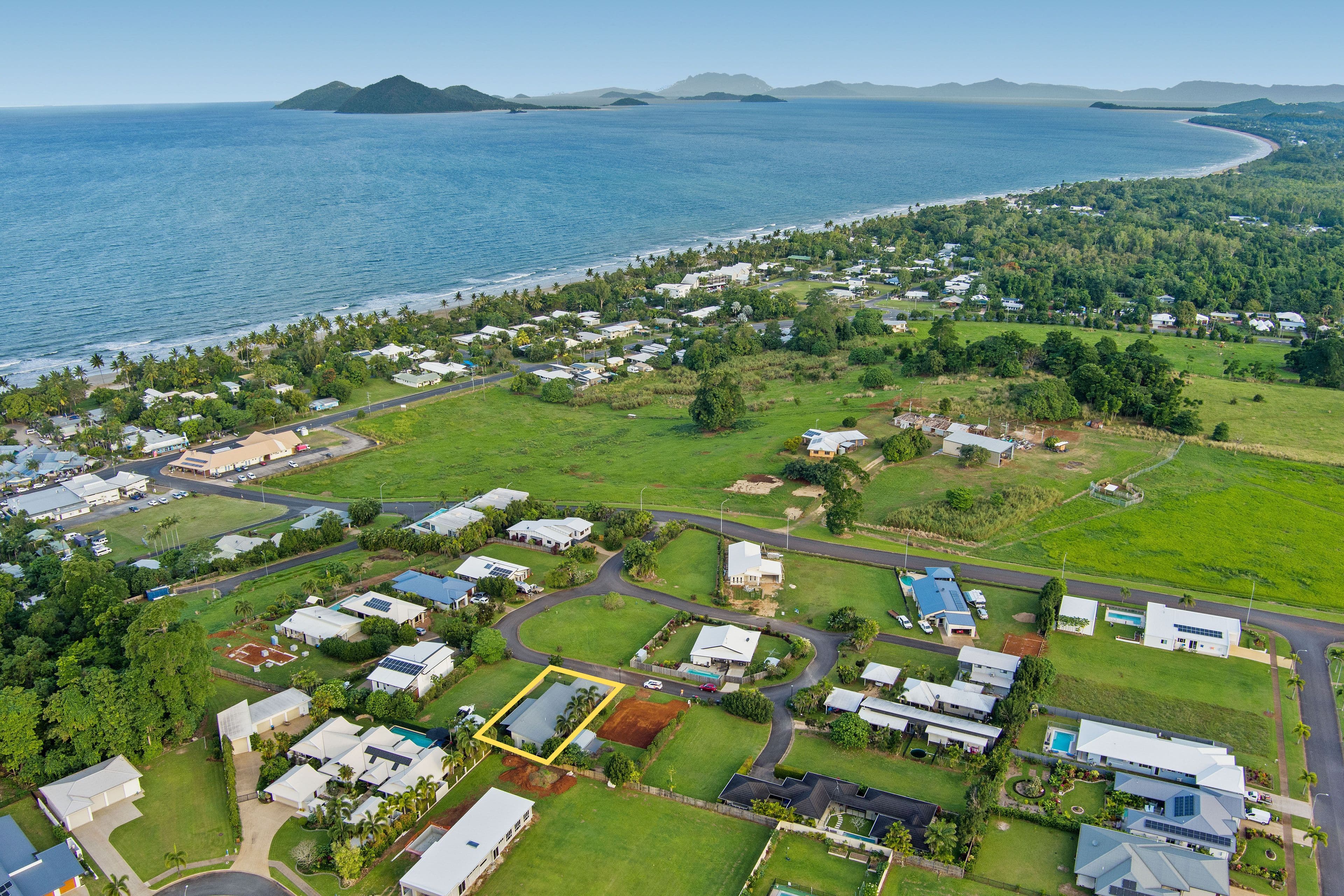 22 Rise Crescent, Mission Beach QLD 4852, Mission Beach - Thumbnail 3