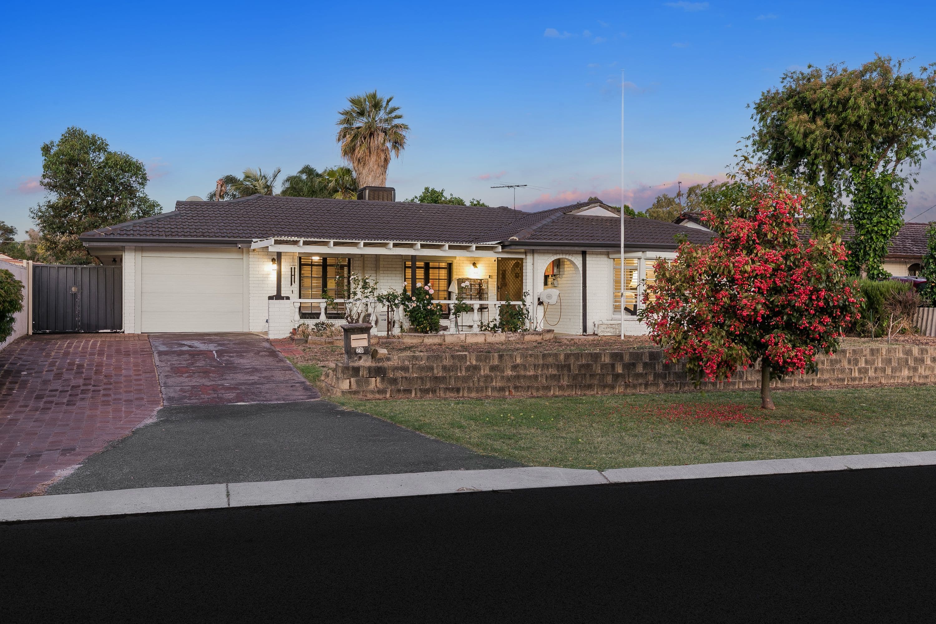 28 Parkfield Road, Kelmscott WA 6111, Kelmscott - Thumbnail 2