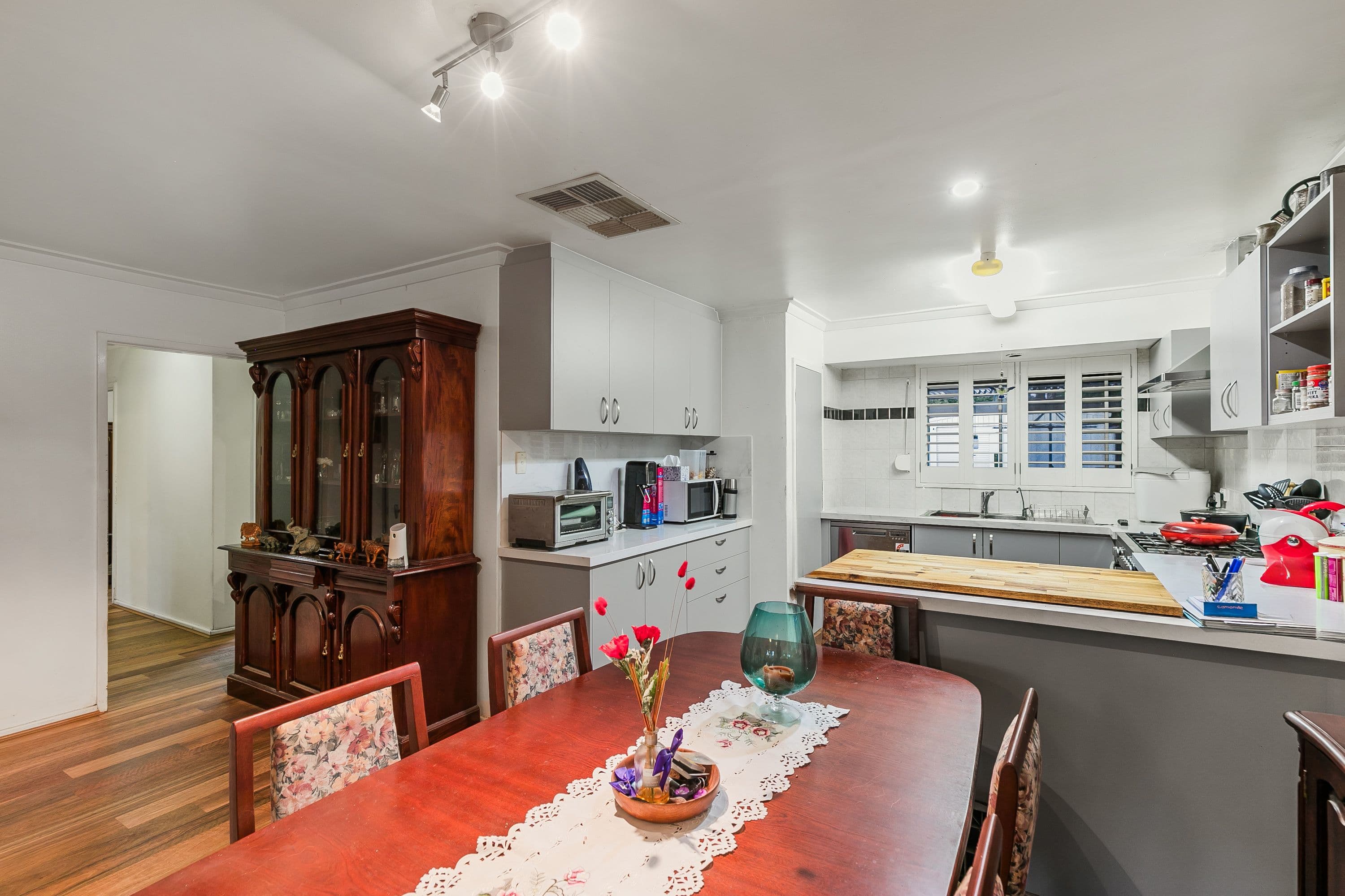 28 Parkfield Road, Kelmscott WA 6111, Kelmscott - Thumbnail 3