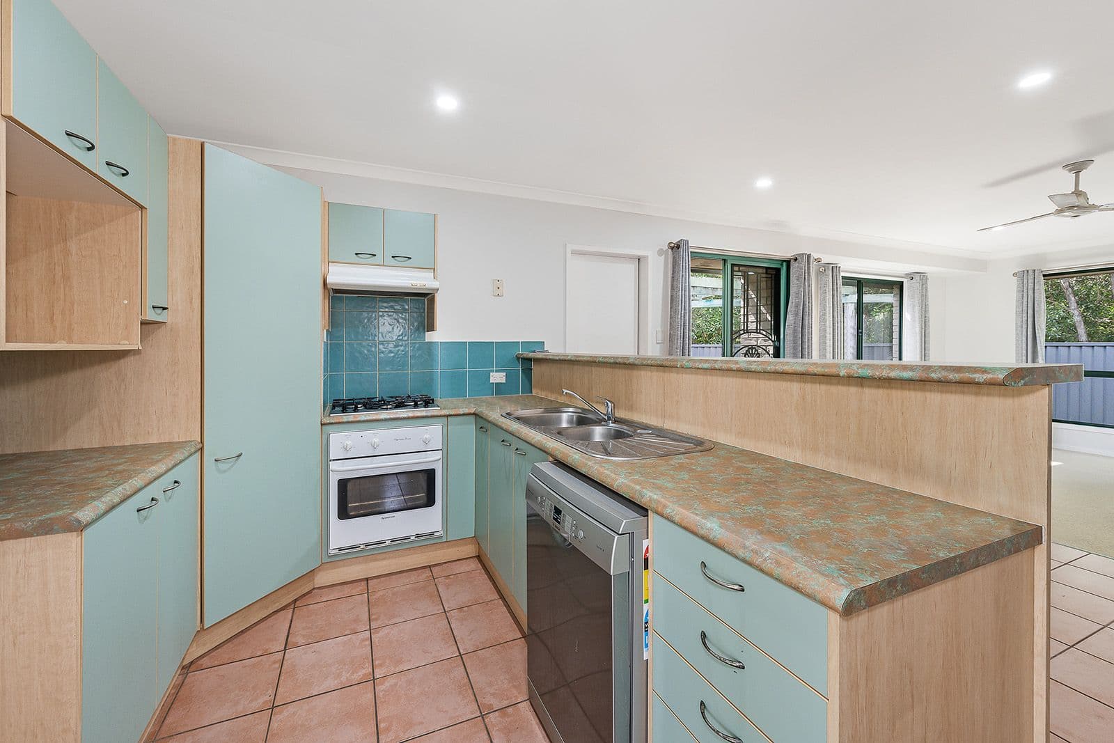 2 Princeton Court, Fitzgibbon QLD 4018, Fitzgibbon - Thumbnail 4