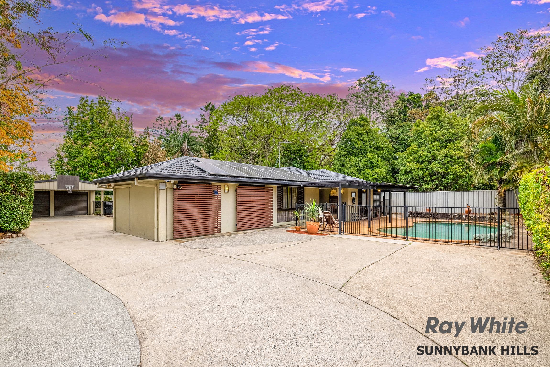 18 Alphitonia Crescent, Sunnybank Hills QLD 4109, Sunnybank Hills - Image 1