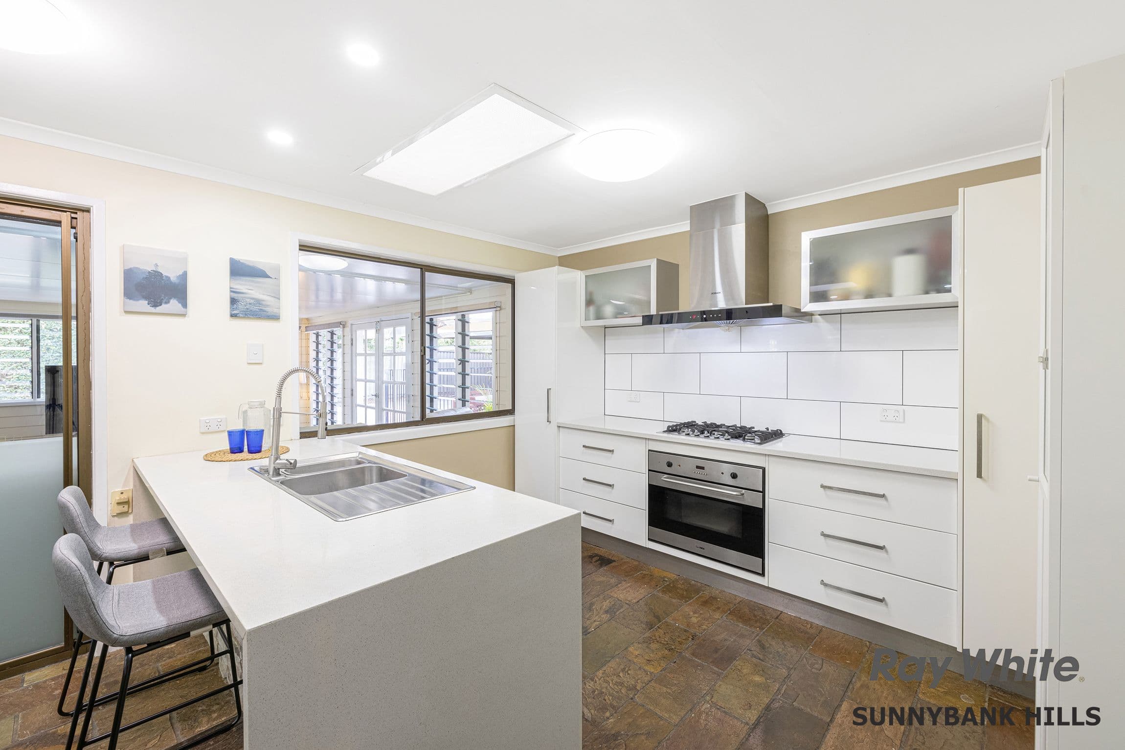 18 Alphitonia Crescent, Sunnybank Hills QLD 4109, Sunnybank Hills - Thumbnail 7