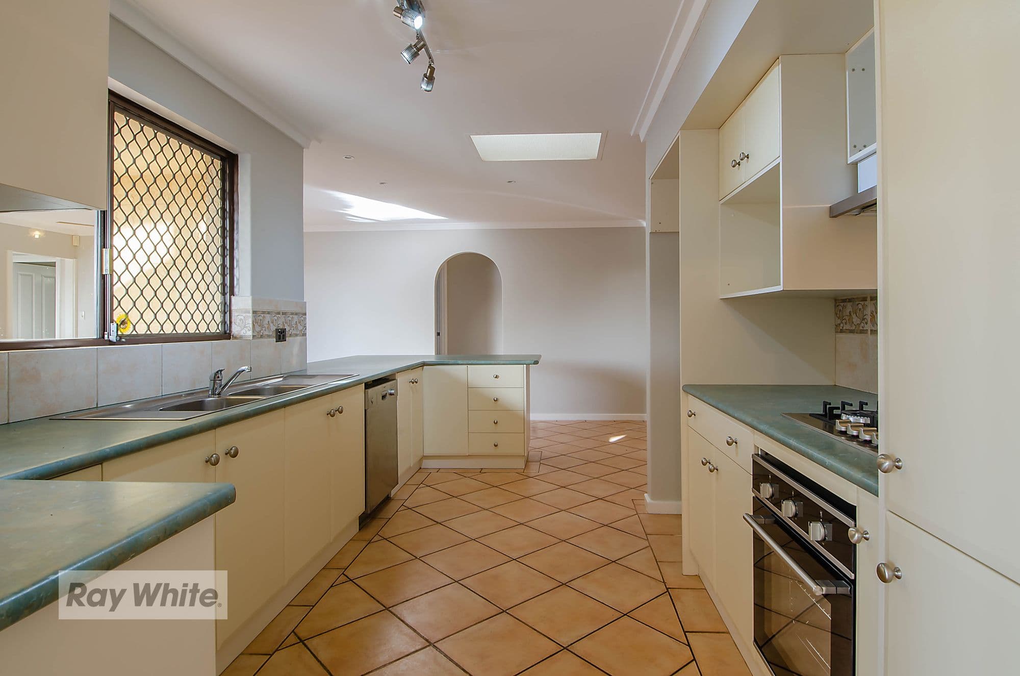 25 Kilcairn Place, Greenwood WA 6024, Greenwood - Thumbnail 6