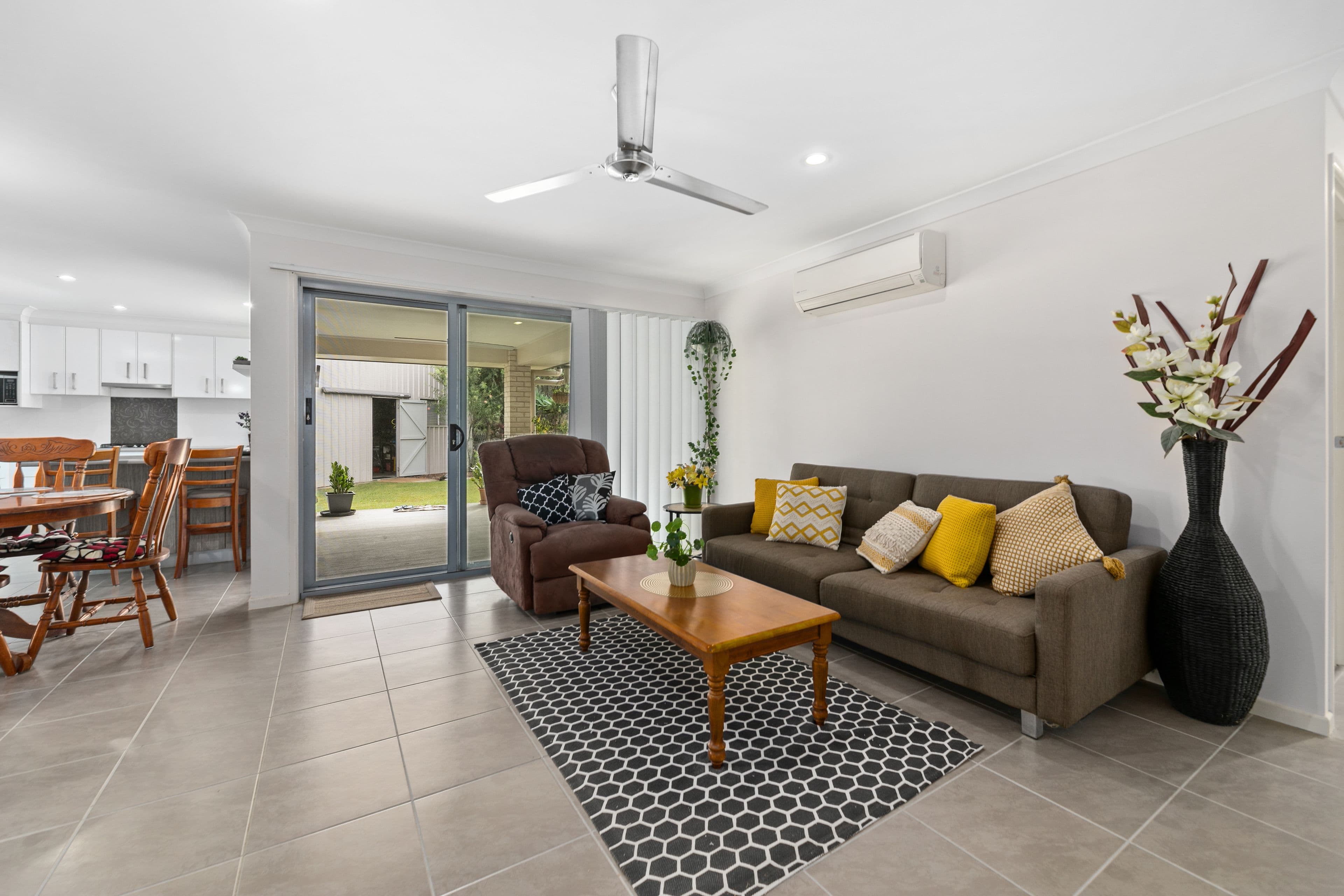 8 Carramar Court, D'aguilar QLD 4514, D'Aguilar - Thumbnail 4