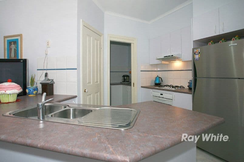 8 Bowmore Road, NOBLE PARK VIC 3174, Noble Park - Thumbnail 3