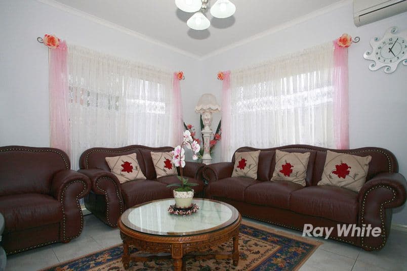 8 Bowmore Road, NOBLE PARK VIC 3174, Noble Park - Thumbnail 4