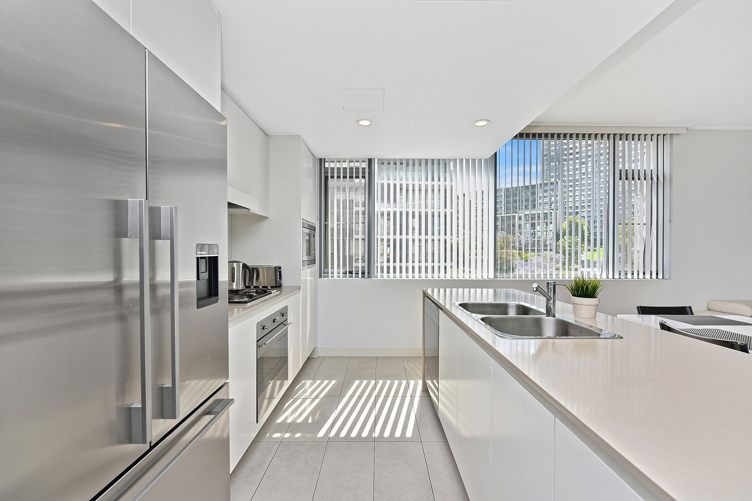 16 Shoreline Drive, Rhodes NSW 2138, Rhodes - Thumbnail 3