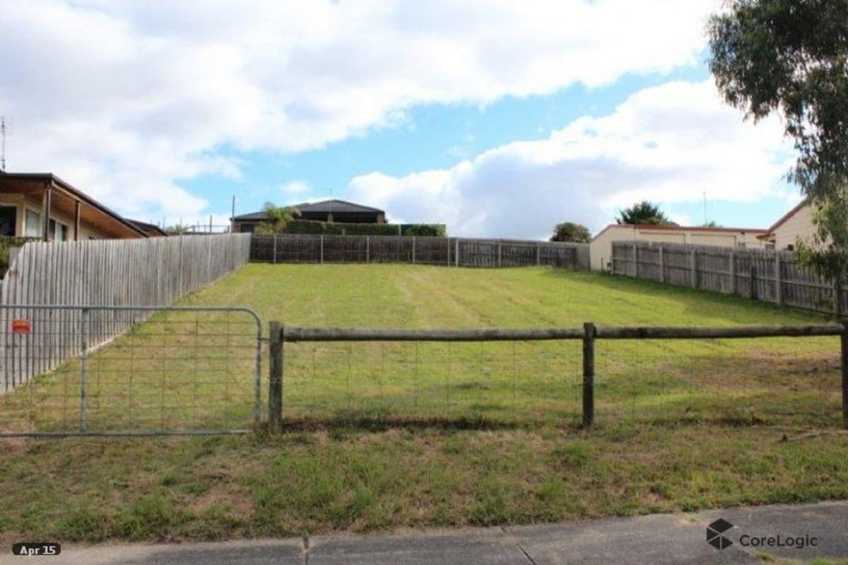 10 Ikara Way, CHURCHILL VIC 3842, Churchill - Thumbnail 2