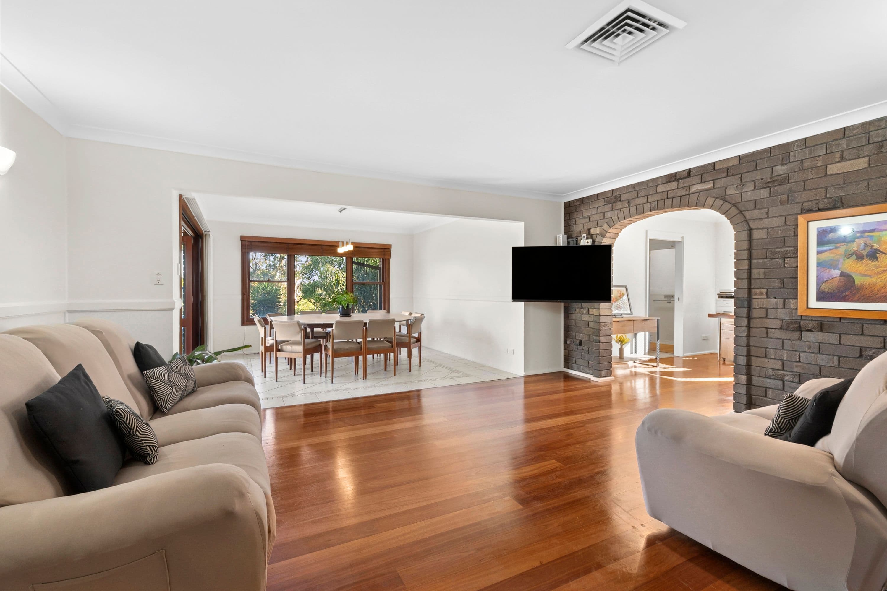 25 Holmlea Place, Engadine NSW 2233, Engadine - Thumbnail 4