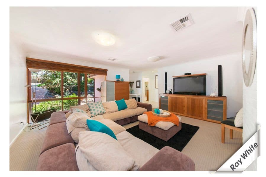 27 Finniss Crescent, Narrabundah ACT 2604, Narrabundah - Thumbnail 2