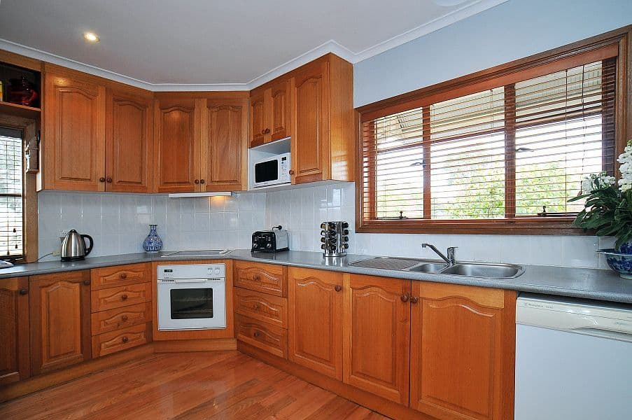 18 Endeavour Street, MITCHAM VIC 3132, Mitcham - Thumbnail 3
