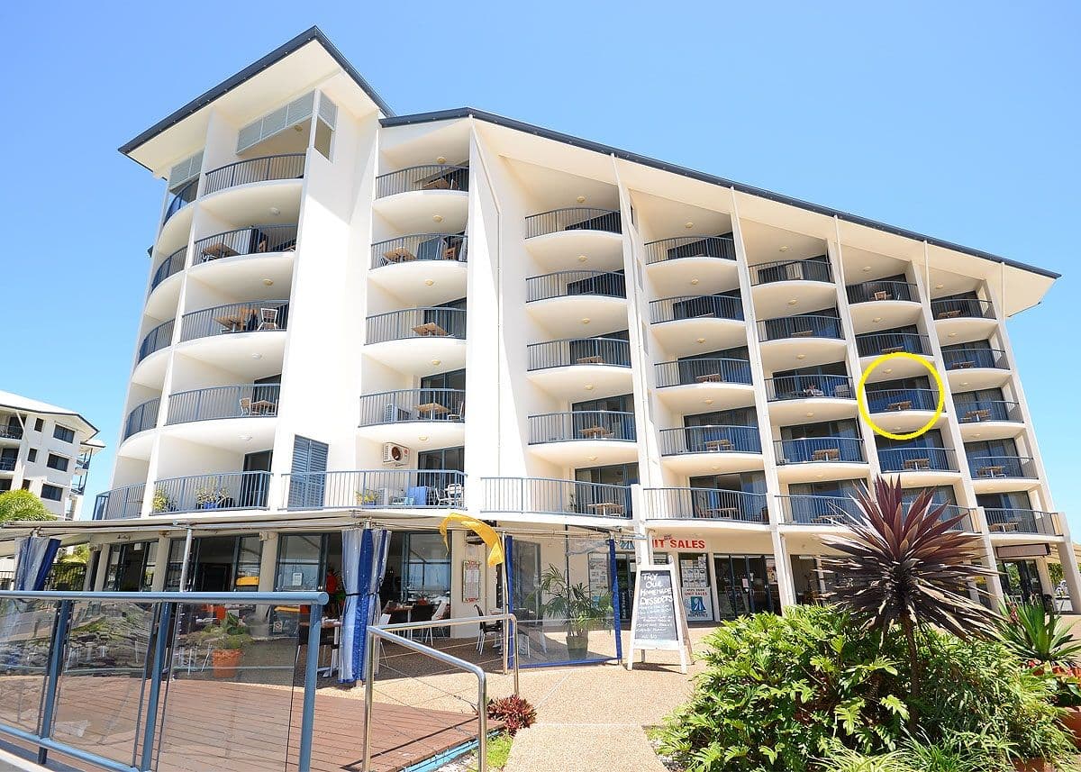 Unit 403 Mantra Resort, Buccaneer Drive, Urangan QLD 4655, Urangan - Image 1