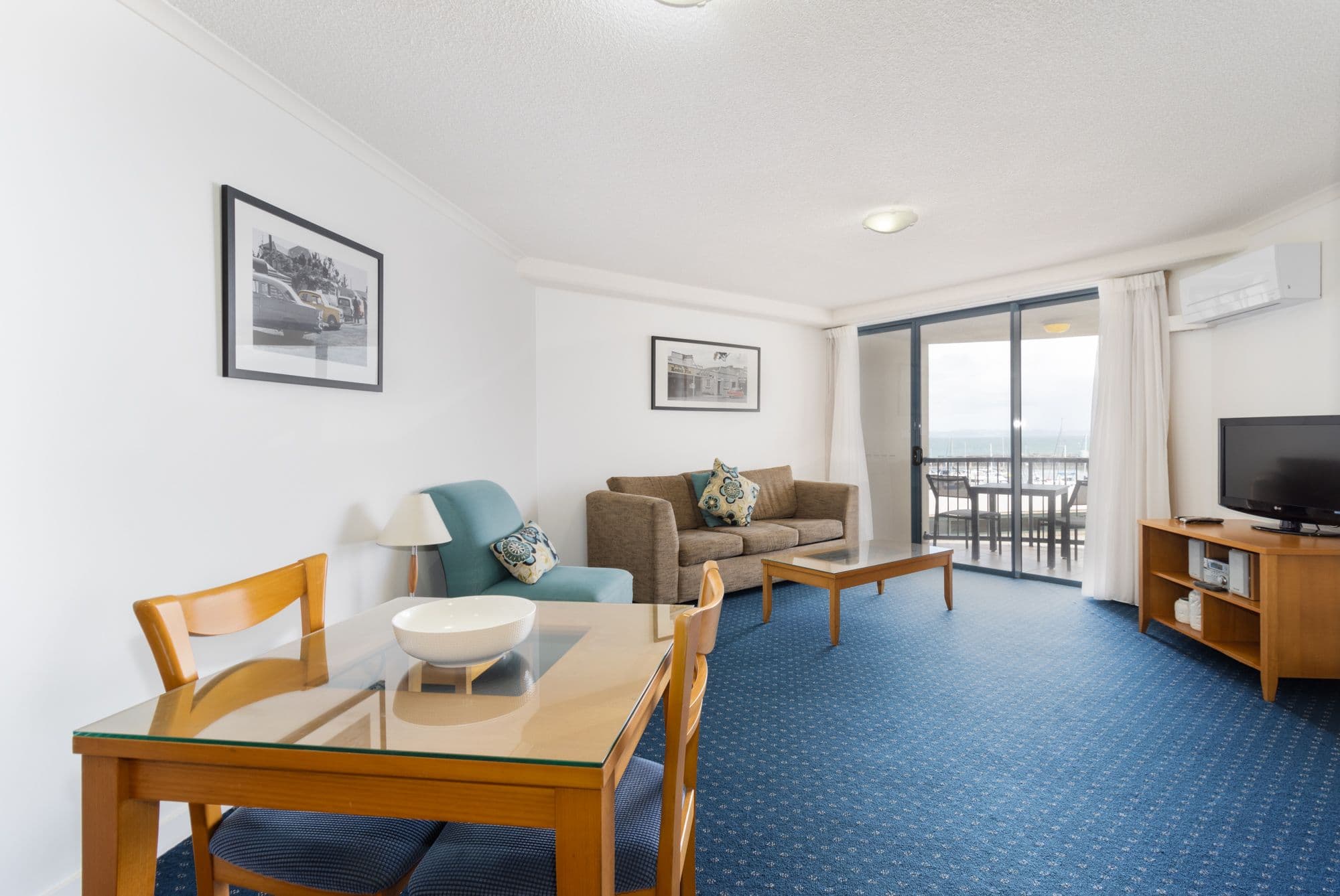 Unit 403 Mantra Resort, Buccaneer Drive, Urangan QLD 4655, Urangan - Thumbnail 2
