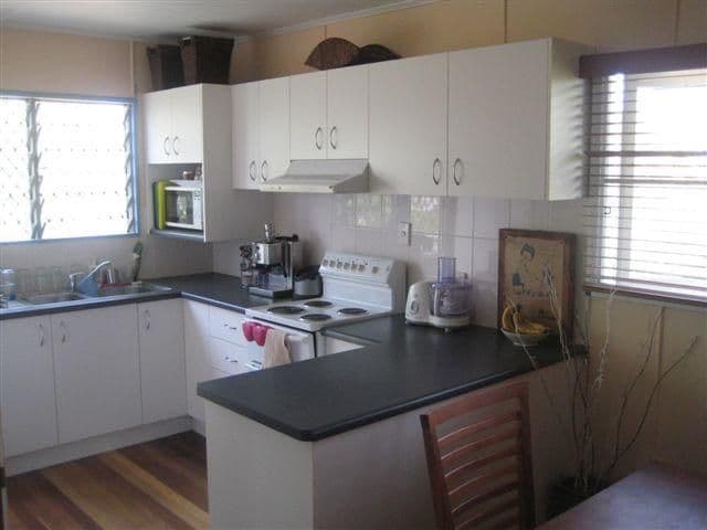 10 Toressian Place, Cashmere, QLD, 4500, Cashmere - Thumbnail 4