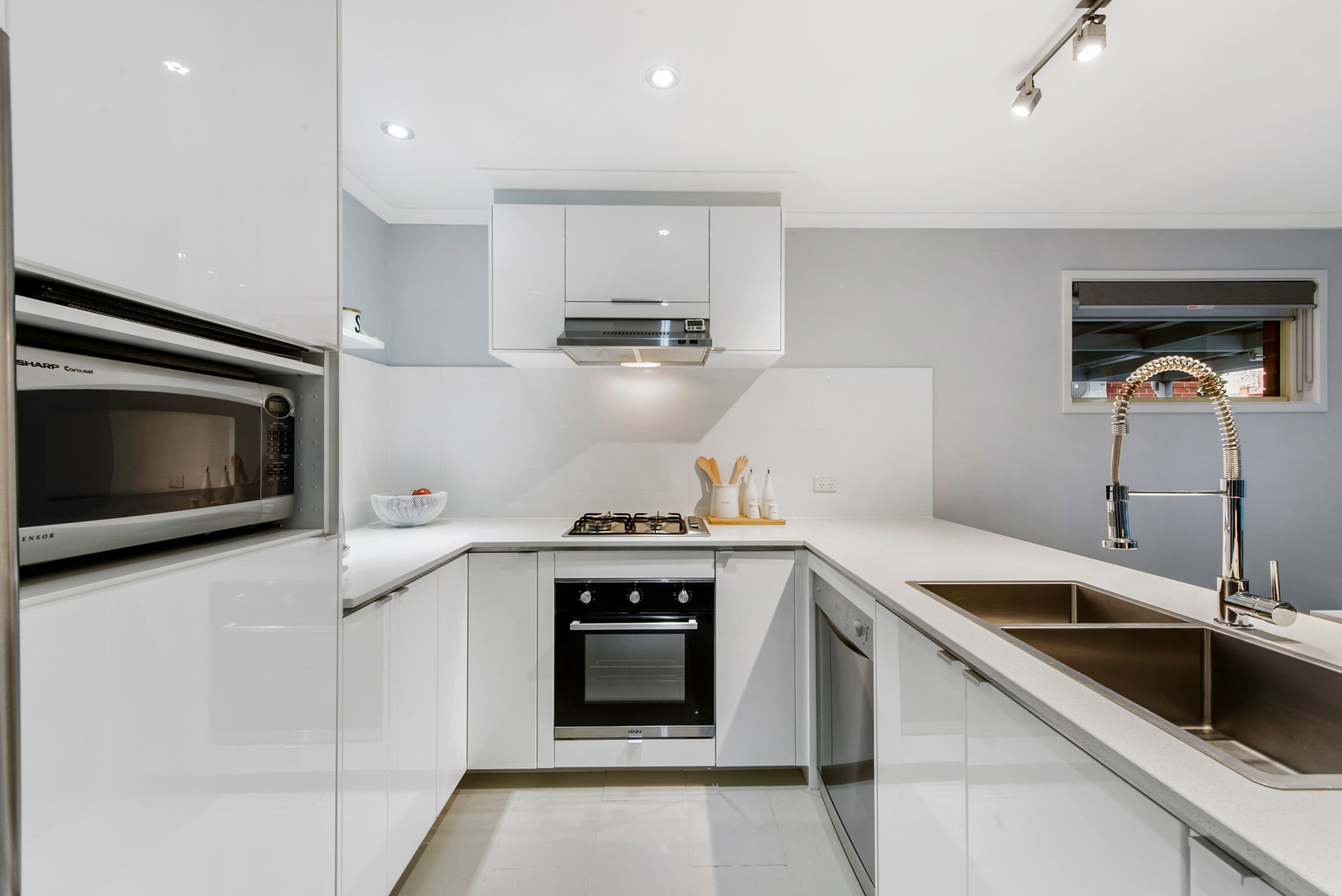 34 Barringo Way, Caroline Springs VIC 3023, Caroline Springs - Thumbnail 3