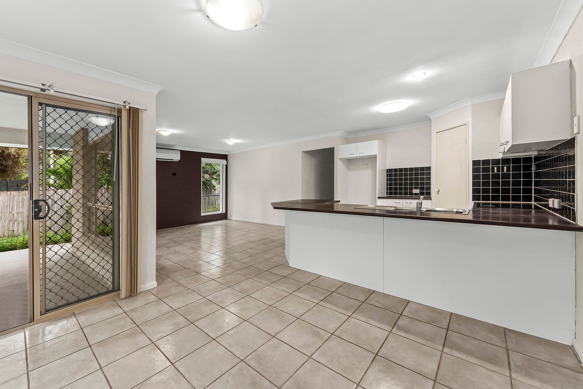 9 Owen Stanley Place, Darra QLD 4076, Darra - Thumbnail 3