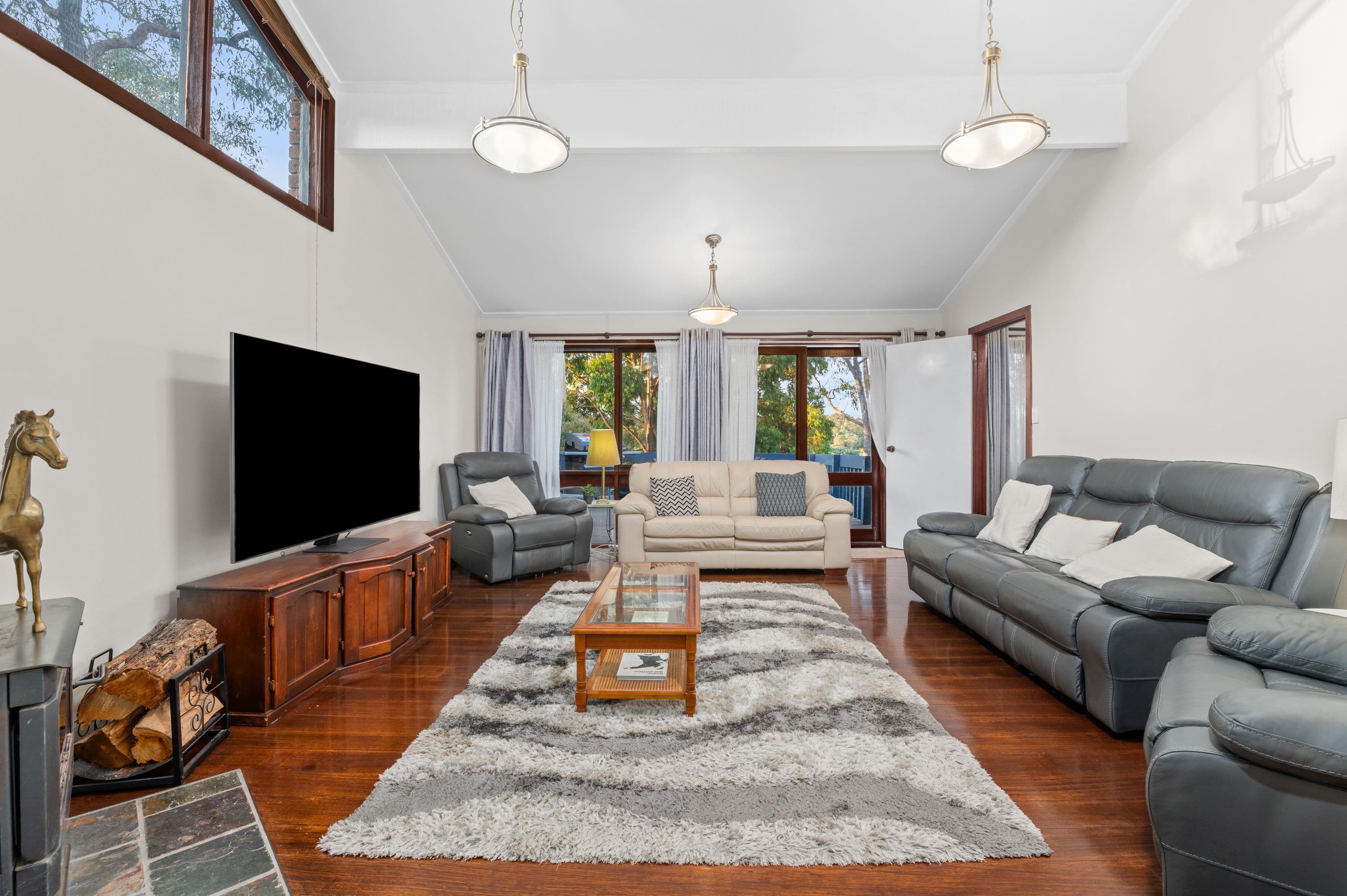 26 Shanklin Street, Hurstbridge VIC 3099, Hurstbridge - Thumbnail 2