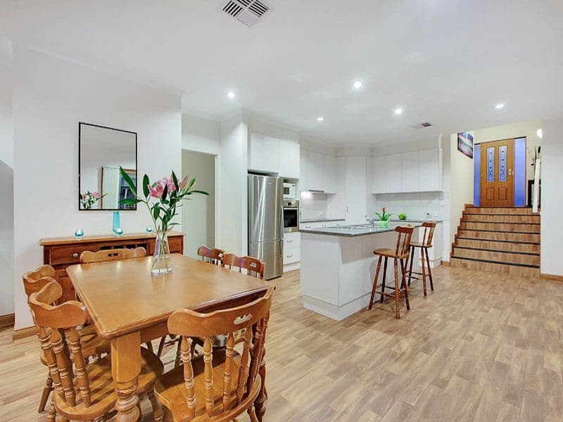 60 Elizabeth Crescent, Hallett Cove SA 5158, Hallett Cove - Thumbnail 5