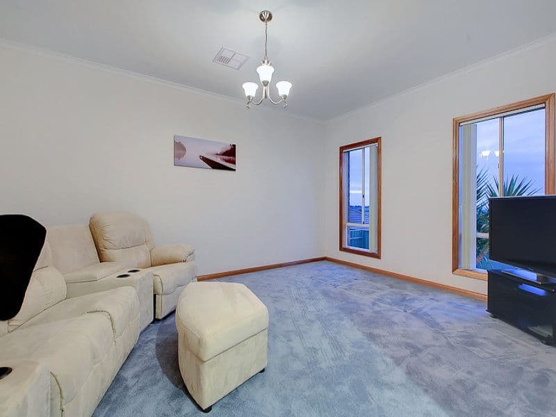 60 Elizabeth Crescent, Hallett Cove SA 5158, Hallett Cove - Thumbnail 8