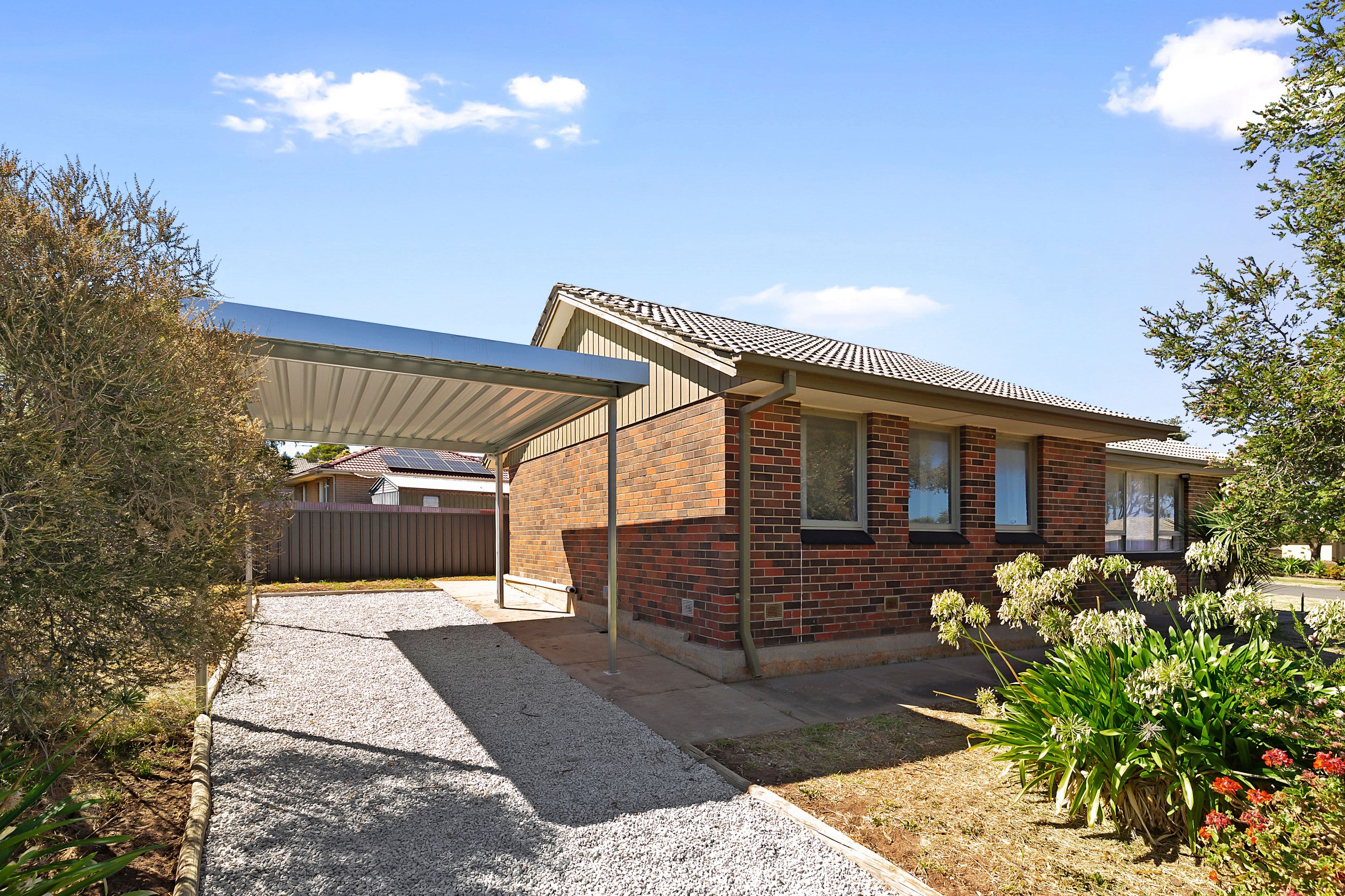 21 Fabian Crescent, Morphett Vale SA 5162, Morphett Vale - Thumbnail 2