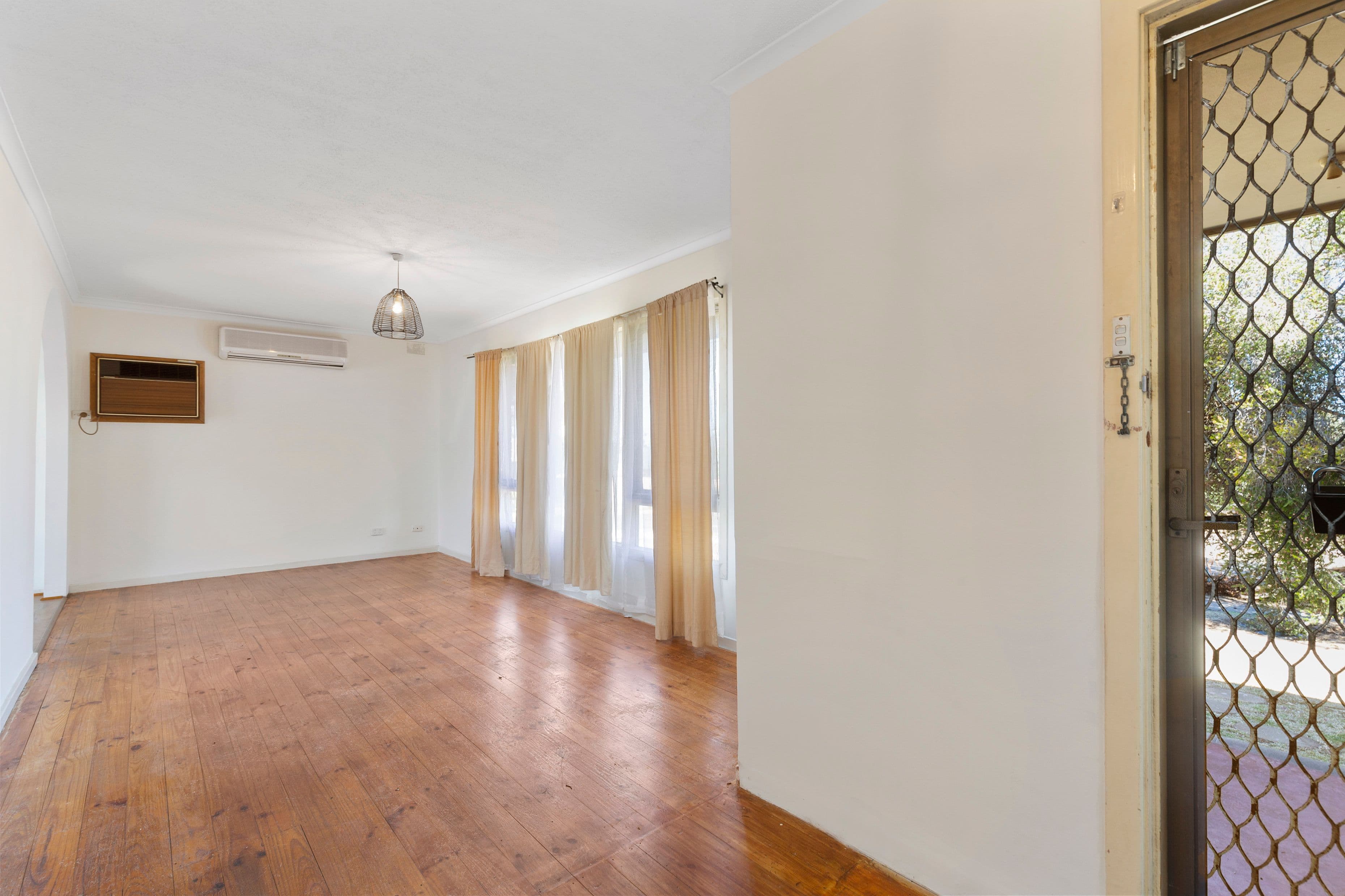 21 Fabian Crescent, Morphett Vale SA 5162, Morphett Vale - Thumbnail 8