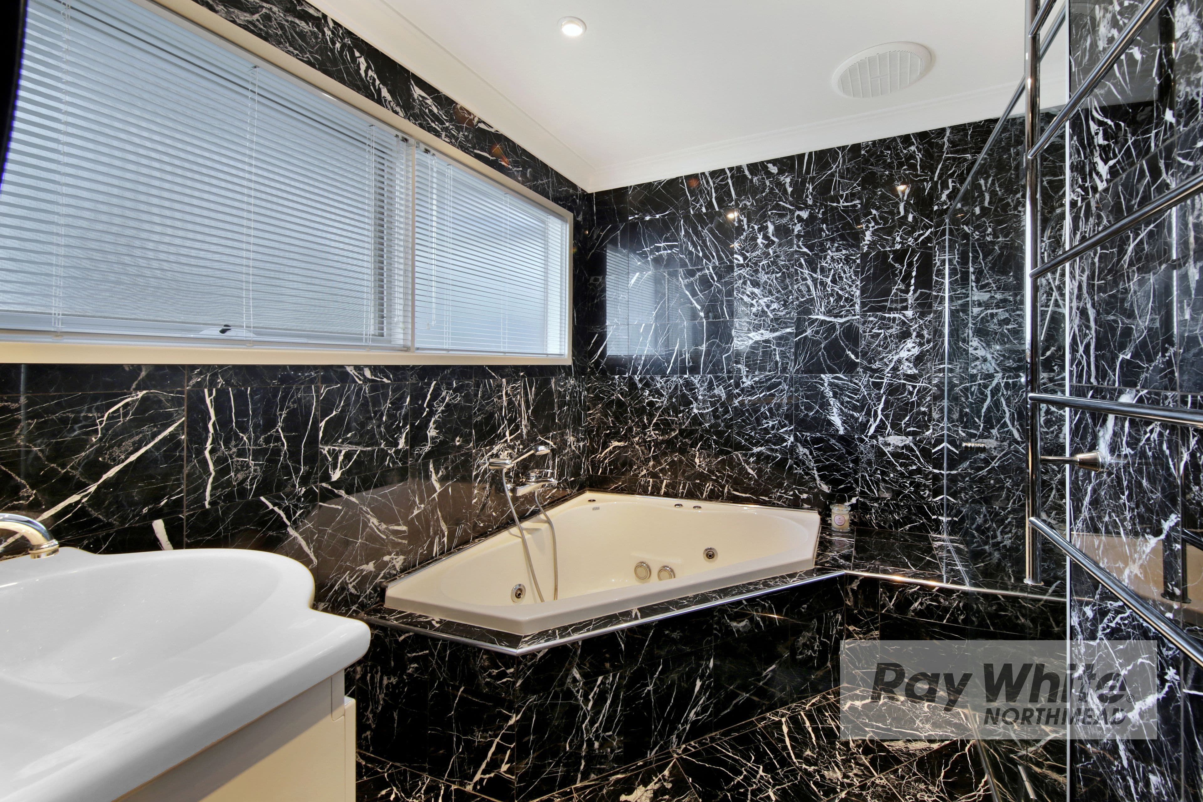 8 Byron Place, Northmead - Thumbnail 7
